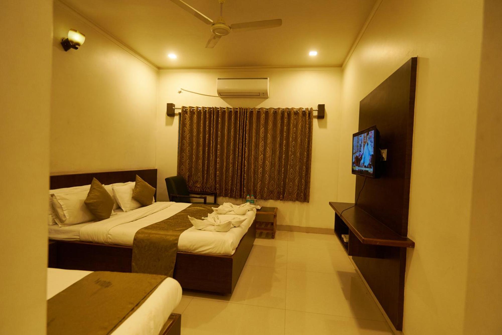 Hotel Pride Inn Shirdi Buitenkant foto