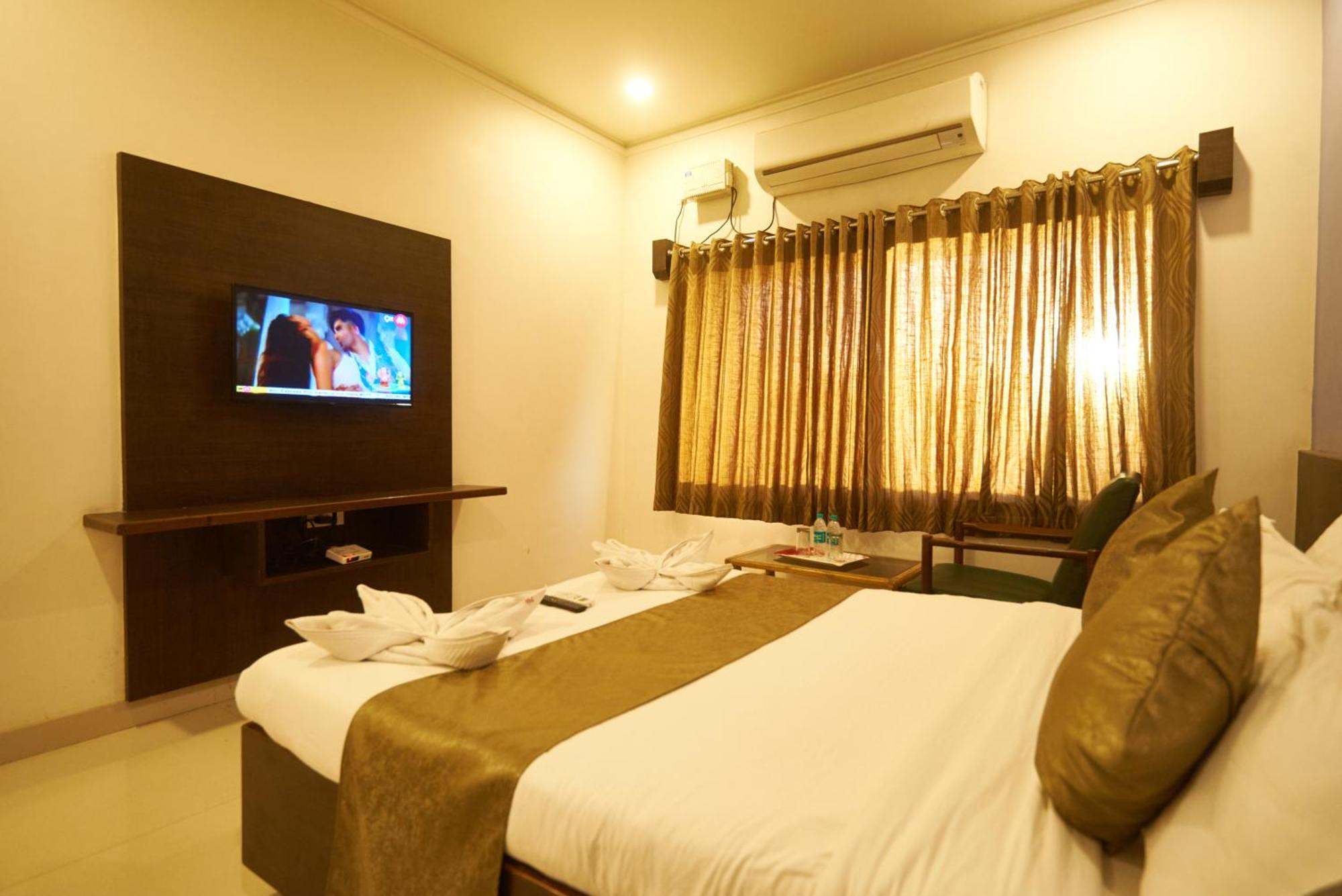 Hotel Pride Inn Shirdi Buitenkant foto