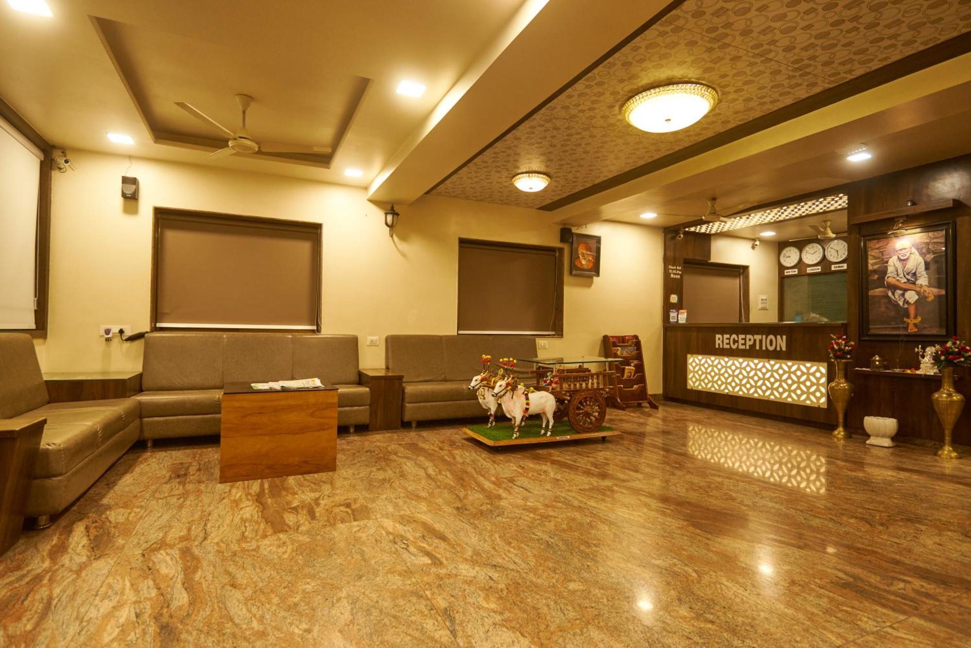 Hotel Pride Inn Shirdi Buitenkant foto