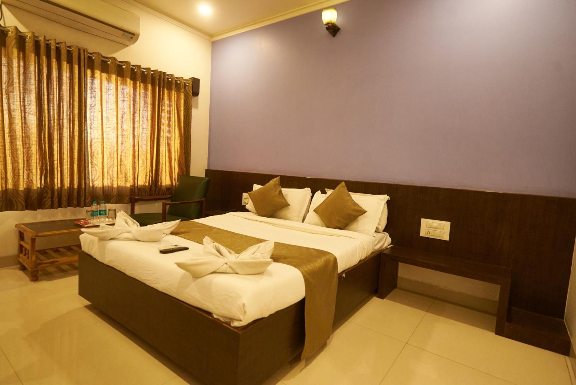 Hotel Pride Inn Shirdi Buitenkant foto
