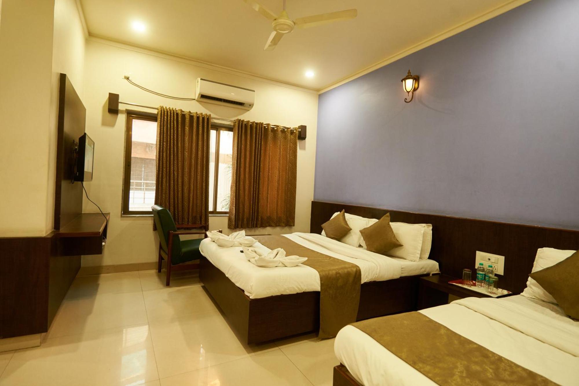 Hotel Pride Inn Shirdi Buitenkant foto