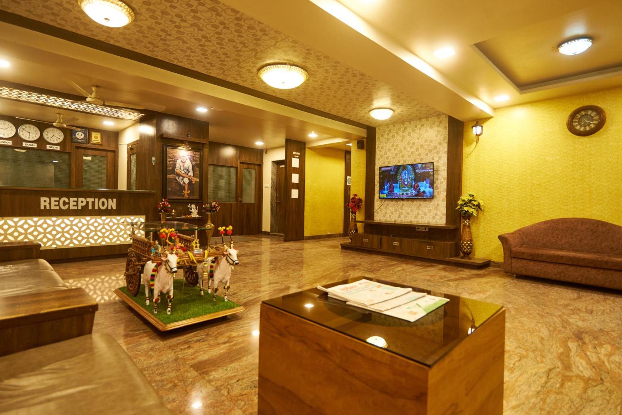 Hotel Pride Inn Shirdi Buitenkant foto